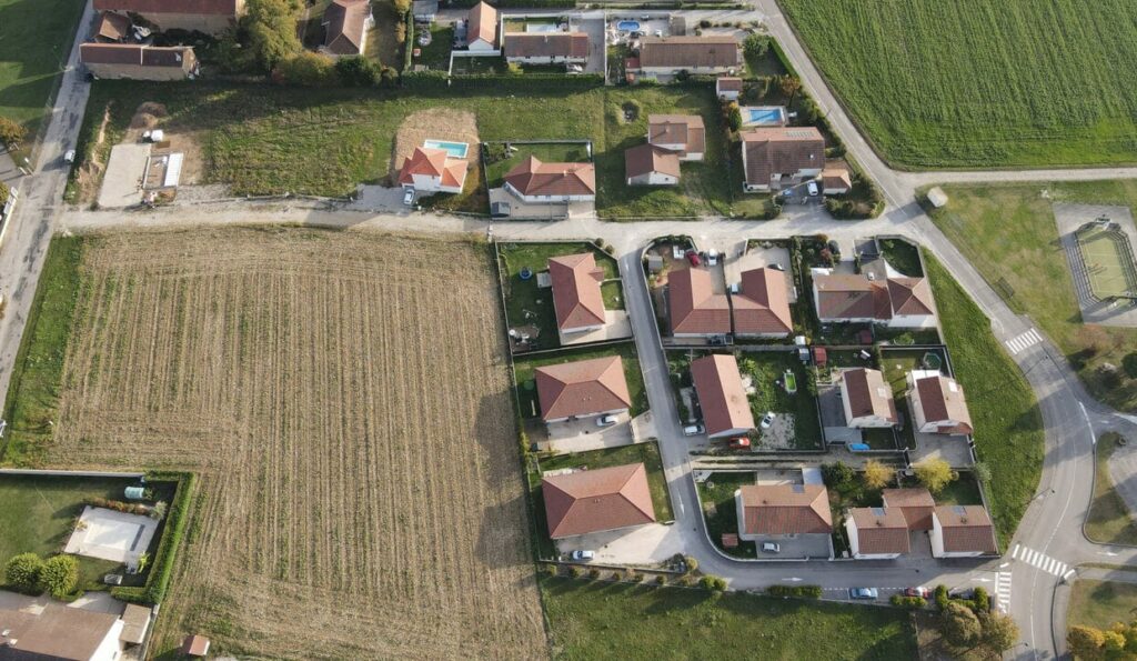 terrain à ST-HILAIRE-DE-LA-COTE